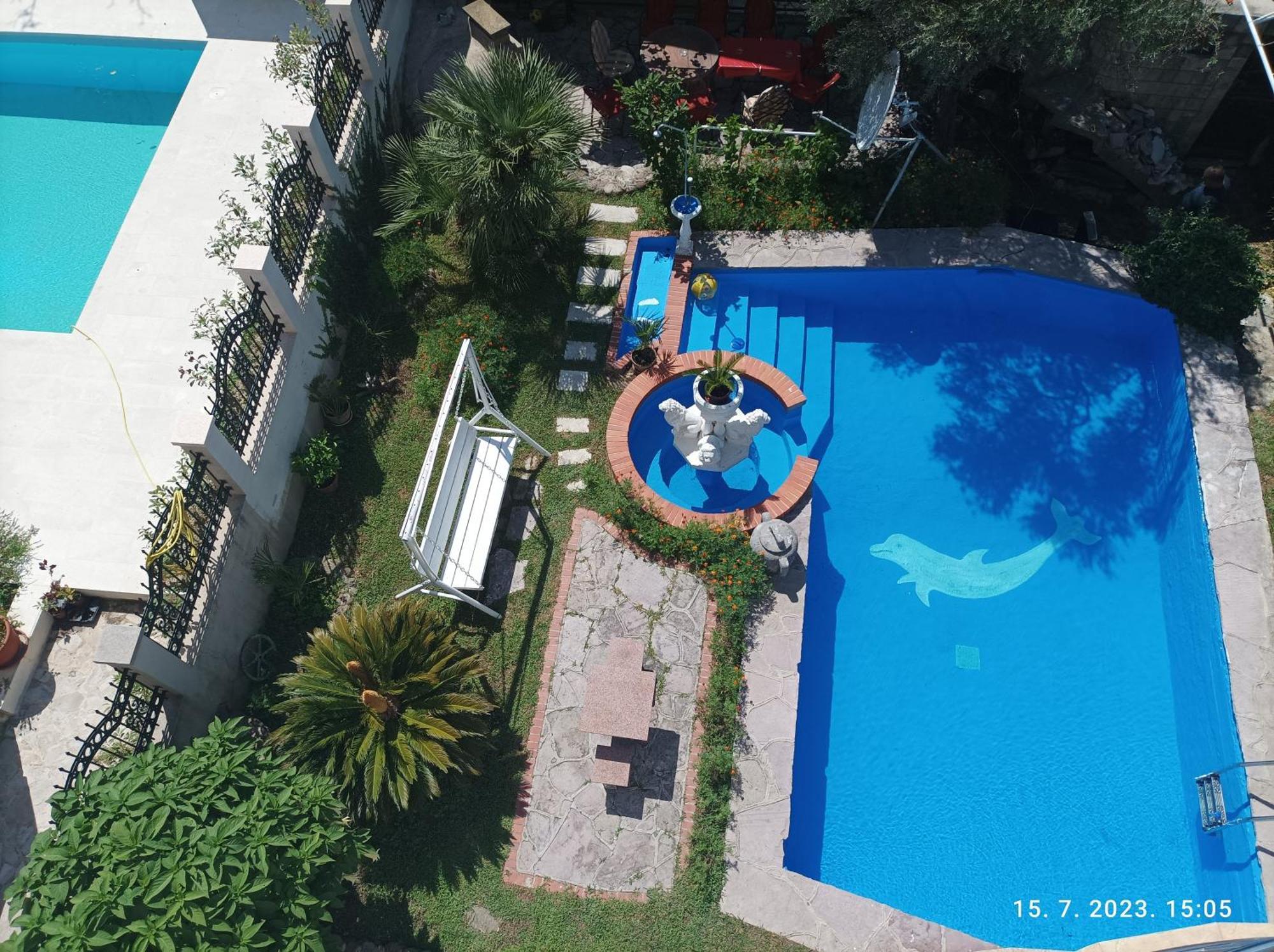 Apartments Pekic バール エクステリア 写真