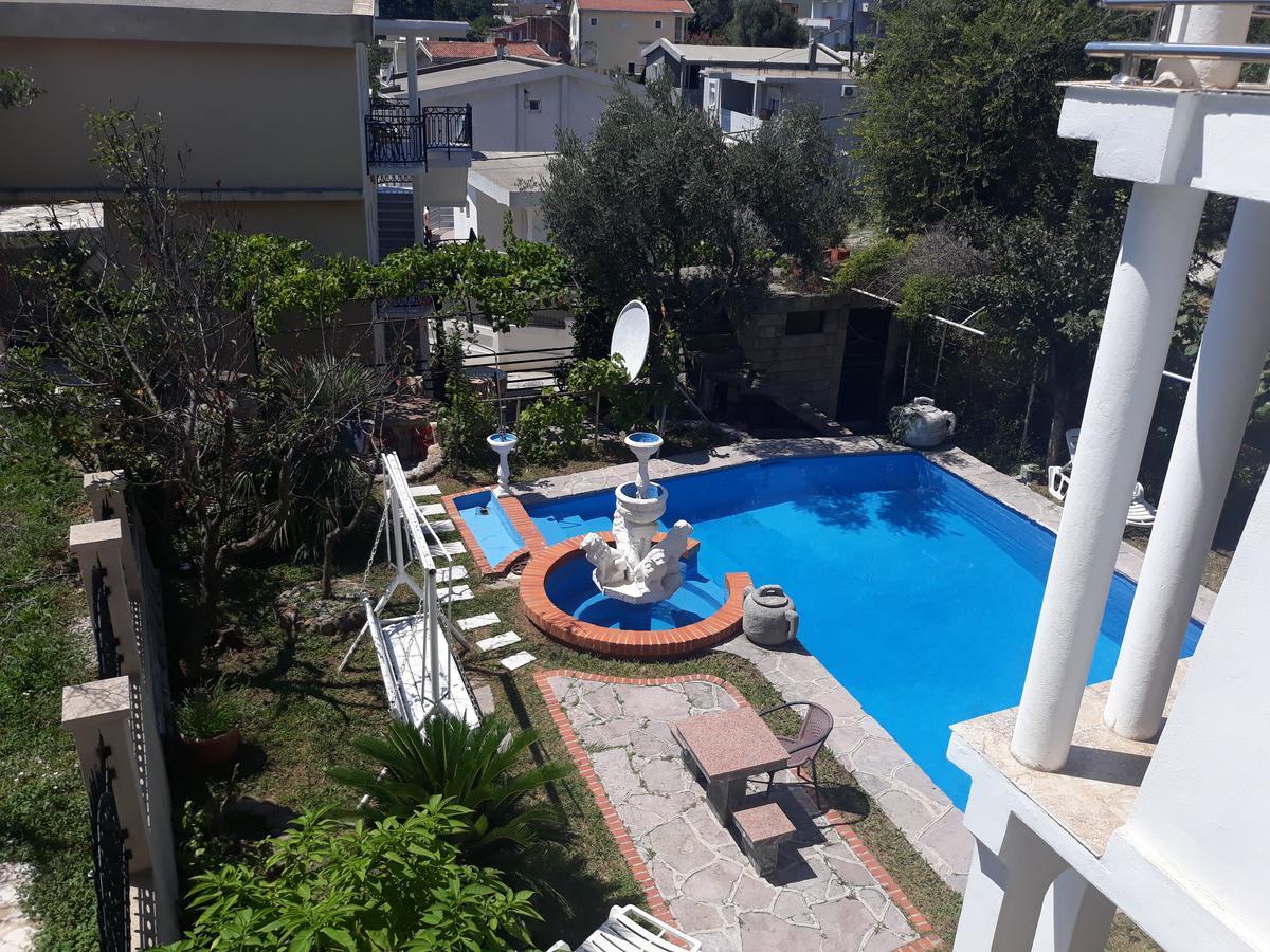 Apartments Pekic バール エクステリア 写真